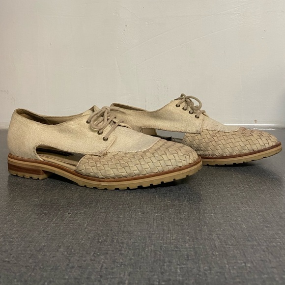 ⚡️SOLD⚡️ Ann Marino Cream Leather Loafers Vintage Flats - Picture 2 of 6